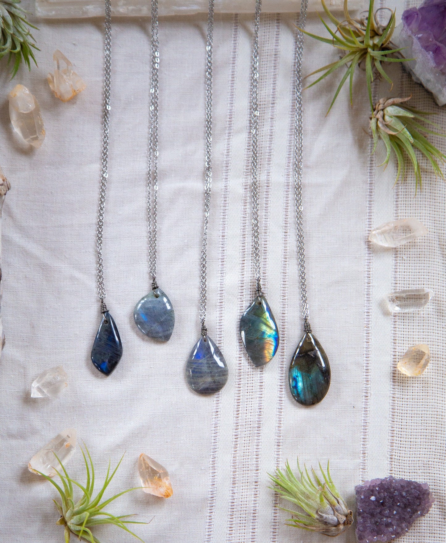 Minimalist Labradorite Necklace / Simple Labradorite Necklace / Labradorite Pennant On Chain / Small Teardrop Labradorite Necklace