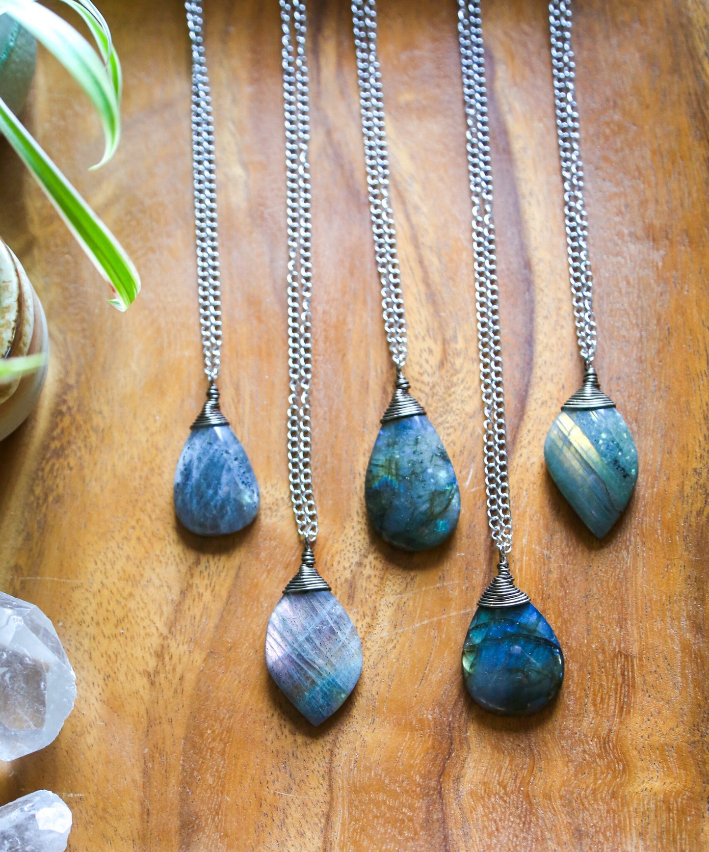 labradorite tear drop necklace / minimalist necklace / gemstone necklace / labradorite jewelry / boho festival necklace / mother's day gift