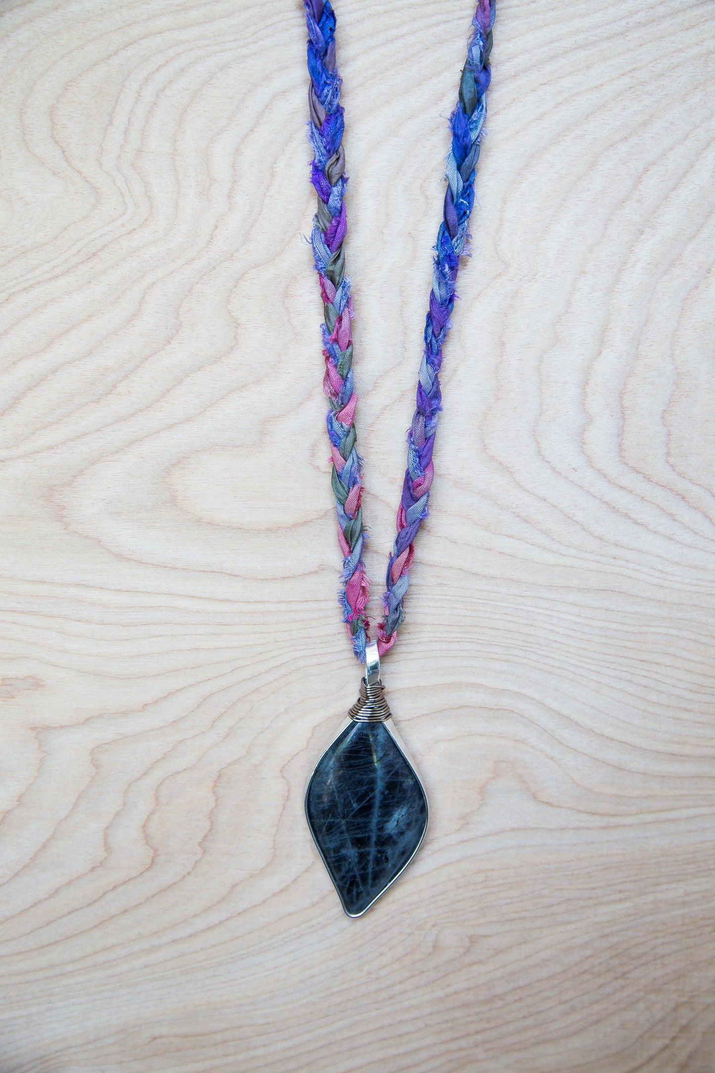 Labradorite Necklace / X Large Gemstone Necklace / Sari Silk / Bohemian Handcrafted Necklace / Earthy Jewelry / Gift / Festival Jewelry