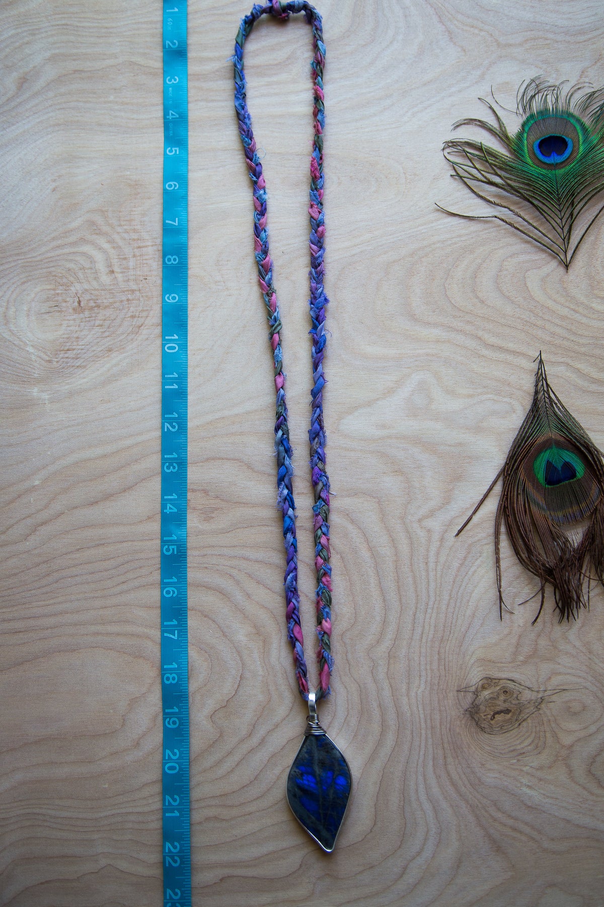Labradorite Necklace / X Large Gemstone Necklace / Sari Silk / Bohemian Handcrafted Necklace / Earthy Jewelry / Gift / Festival Jewelry