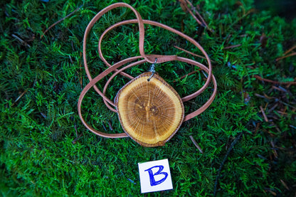 Wood Slice Necklace/ Wood Necklace/ Wood Slice Jewelry/ Wood Jewelry/ Handcrafted Wood Necklace/ Earth Jewelry/ Boho Necklace
