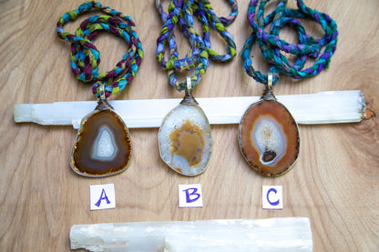 Agate Slice Necklace / X-Large Necklace / Sari Silk / Agate Jewelry / Colorful Necklace / Bohemian Festival Necklace / Mother's Day Gift