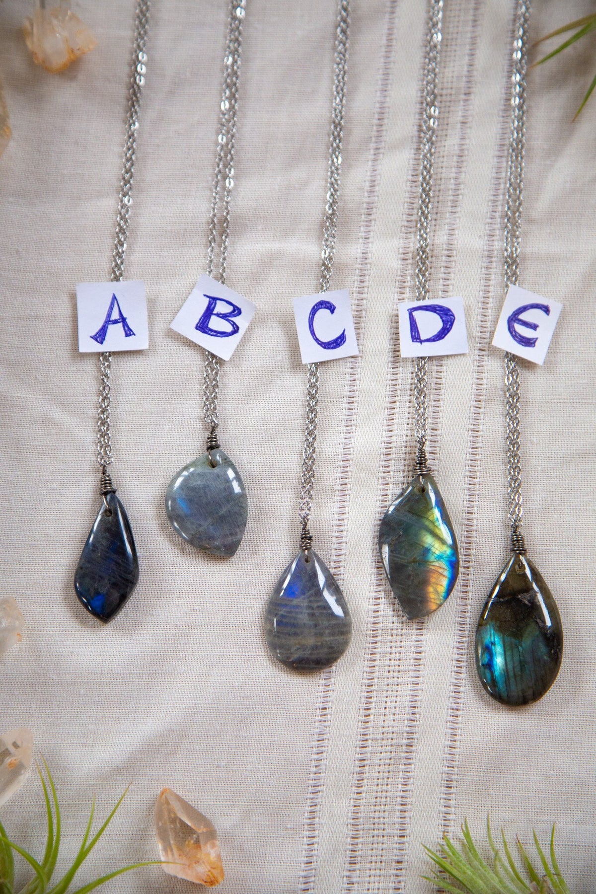Minimalist Labradorite Necklace / Simple Labradorite Necklace / Labradorite Pennant On Chain / Small Teardrop Labradorite Necklace