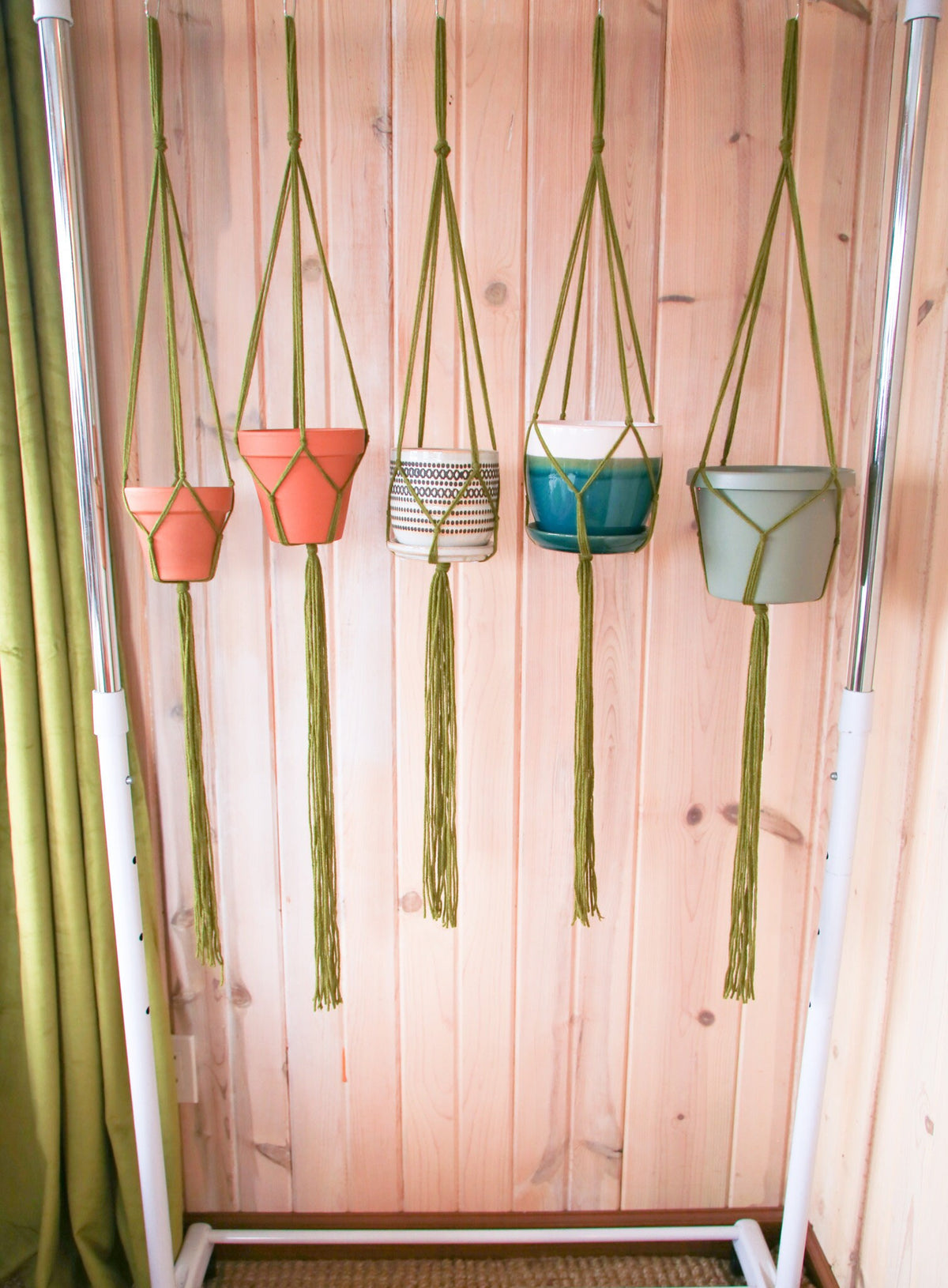 Moss Green Plant Hanger