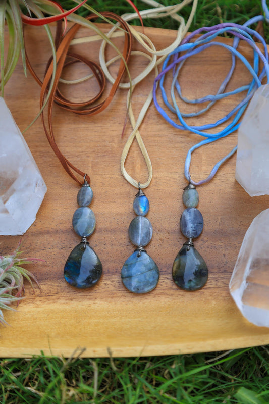 Labradorite Necklace / Gemstone Necklace / Labradorite Stone Jewelry / Bohemian Jewelry / Handcrafted Necklace / Earth Jewelry / Unisex